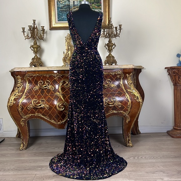 Women,formal all over sequins Glimmering sparkling special Occasion prom… - Picture 6 of 8